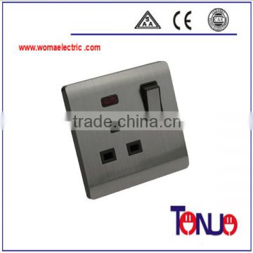 British style 13A wall switch socket with light