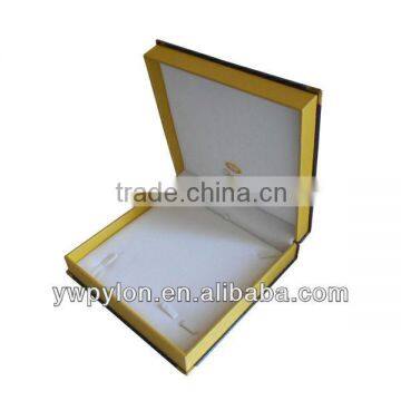 2015 new design fashion leather plastic necklace box