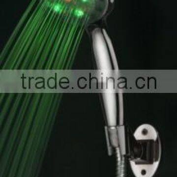 LED filtered shower head with temperature digital display