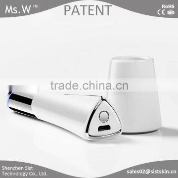 Home Use Facial Equipment Hot &Cold Electric Facial Massager photo-5