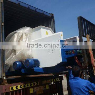 1460-4 wood shaving machine unloading in Dubai