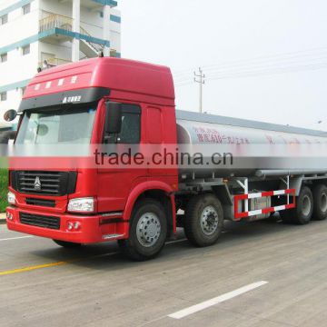 30 Cubic Meter SINOTRUCK HOWO 8X4 Fuel Tank Truck