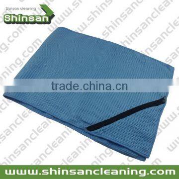 So hot waffle microfiber sport towel/sport microfiber towel wholesales/Sports Microfiber Towel With Zipper