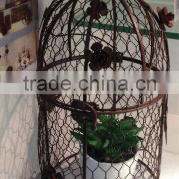 Metal cage planter with lock