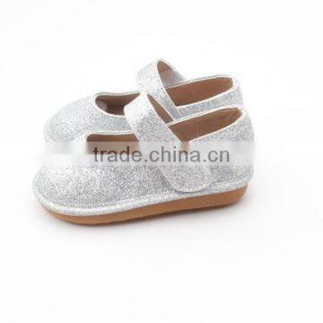 Hot Selling Childrens Squeaky Shoes Mix Color Shoes for Kids photo-3