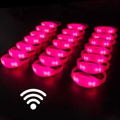 New Arrival Christmas Party Light Remote Control LED Wristband, RGB Color Changing LED Wristband DMX Controller