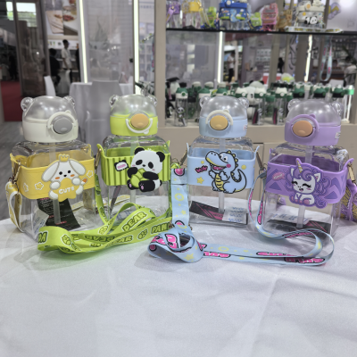 Stylish and durable water bottles from Boutique Gift with PC+PP material ranged from 500ml to 900ml