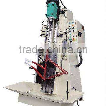 Vertical type seat tube reaming machine