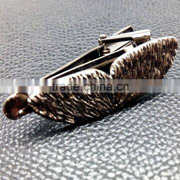 Custom fashion design unique Beard shaped tie clip