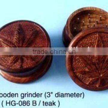 Carved Leaf Teak Wood Grinder