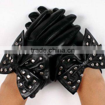 2016 ladies short leather polishing gloves,ladies leather hand driving gloves with studs