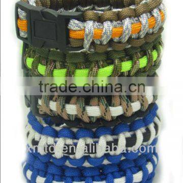 paracord survival bracelet