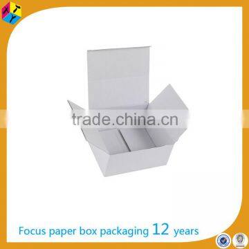 white suit corrugated customized shipping boxes