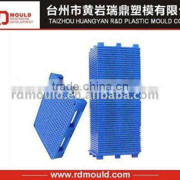 Plastic tray mould