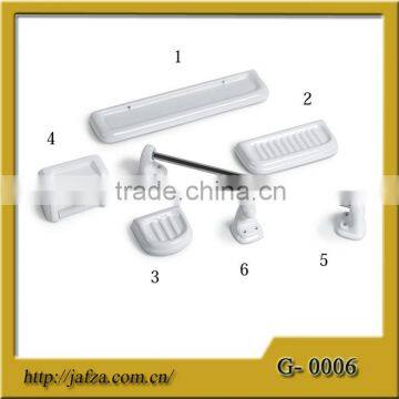 G006Charming bathroom accessory set