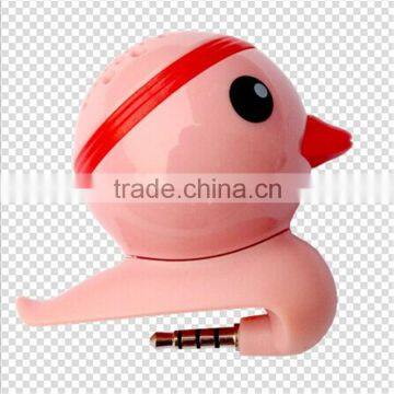 Little Duck Shape Design Mini Speaker Audio Dock for Iphone Ipod and All 3.5mm Audio Output Devices photo-2