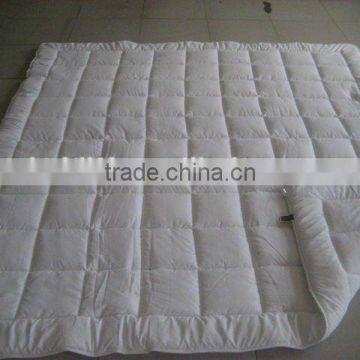 100 % Polyester Micro Fabric Quilt