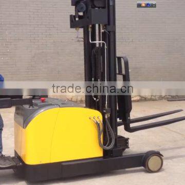 China Top1 Brand 1500KG Heli Electric Reach Stacker photo-3
