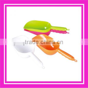 plastic scoop with wholesale