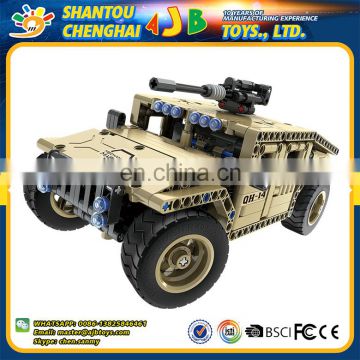 Low price 502pcs diy building block rc armed off-road vehicle