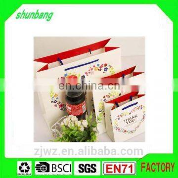 2015 Cost Production Cookies Packing Paper Bag With Hanlde for Shopping photo-2