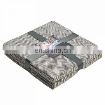 China Factofy Cheap 100% Cotton Skin Touch Decorative Washable Plain Throw Cable Knit Body Pillow Covers photo-6