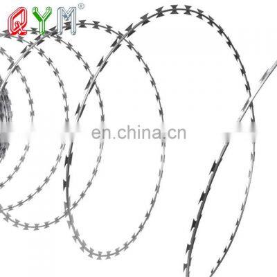 CBT65 BTO22 CBT60 Security Galvanized Concertina Razor Barbed Wire for Prison Fence