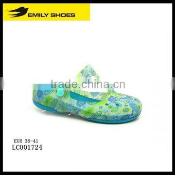 Lady's turquoise floral pattern clog shoes