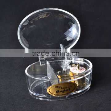 Made In China Wholesale Transparent Gold-Plate Acrylic Hand crank Music Box.