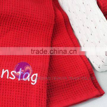 China Manufacturer Wholesale Yarn-dyed Embroidery Design Waffle Weave Cotton Kitchen Cloth Set Set photo-5