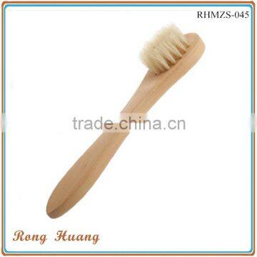 Wooden handle boar bristle facial brush