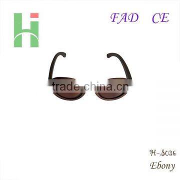Natural Ebony Sunglasses With Polarized Lens photo-2