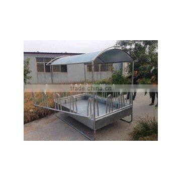 Hot Dip Galvanized Square Horse Hay Feeder With Roof