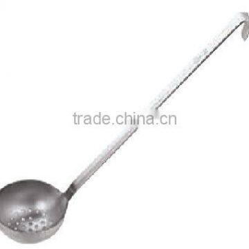 Heavy one piece perforated ladle, s/s