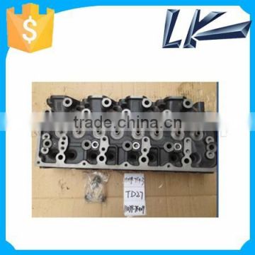 Auto Spare Parts Car TD27 Cylinder Head 11039-7F409