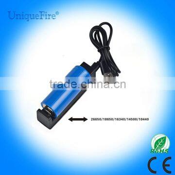 Uniquefire wholesale travel usb battery charger for 18650 26650 battery