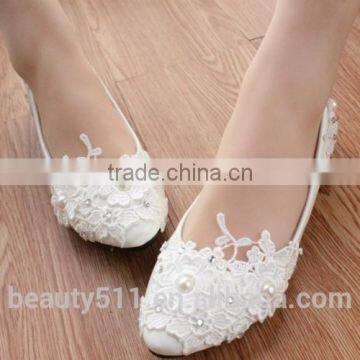 The white high and white women's shoes and the ladies' shoes WS014