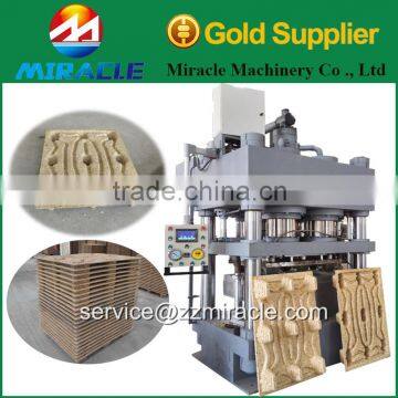 Hydraulic auto-compressed wooden pallets machine with the mold of pallet tray shape