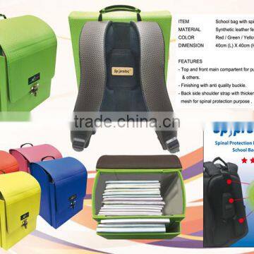 school bag with spinal proctation