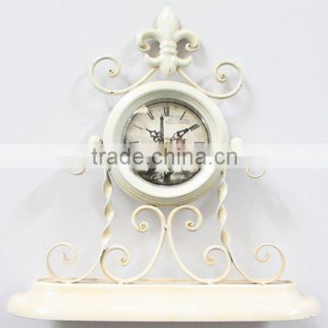 Swinging Table Clock