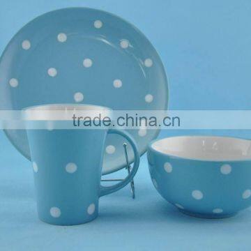 Classical dot design 3pcs stoneware breakfast set