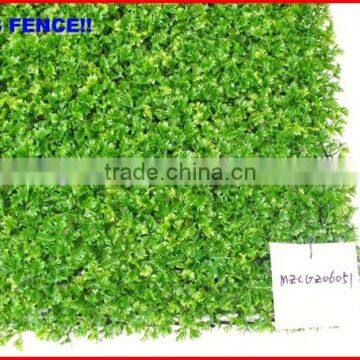 2013 factory fence top 1 Chain link fence hedge stone boxes