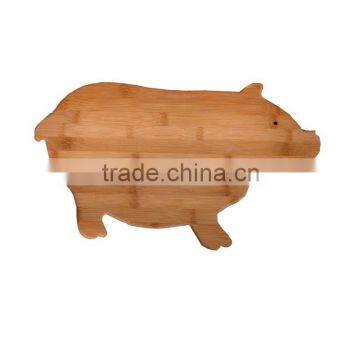 Pig shape animal shape bamboo cutting board