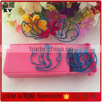 Creative OEM Family Love Design Paper Clip for Promotion photo-3
