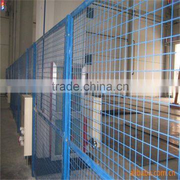 Most Popular 0.5~3mm PVC Coated Chain Link Fence With Competitive Price/Temporary Fence photo-4