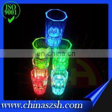 Cool drinking cups with green led