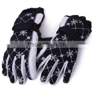 2015 New Design Waterproof 40 Gram Thinsulate Insulation Ski Gloves for Couple photo-4