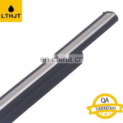 High Performance Auto Spare Parts Car Front Right Door Outer Window Moulding 75710-60051 For LAND CRUISER 100 UZJ100 1998-2007