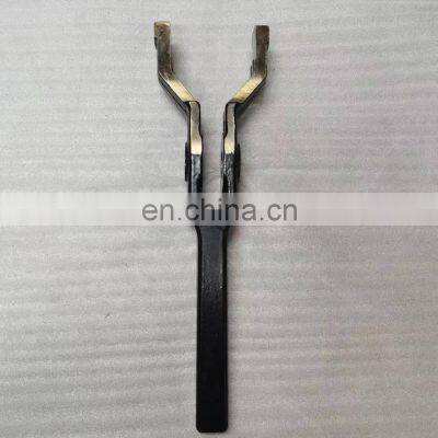 China Heavy Duty Truck Transmission Clutch Release Fork JS180-1601021-2 photo-4