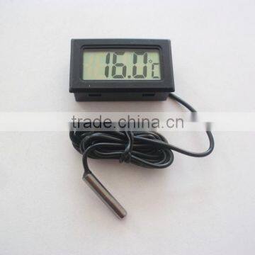 The fish tank digital temperature meter